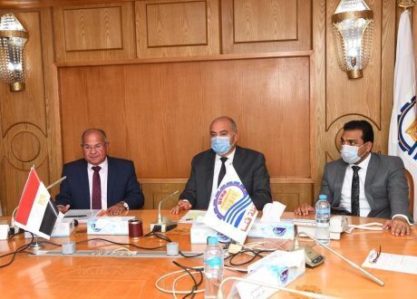 وزارة التخطيط تُتابع مستوى آداء المراكز التكنولوجية في قنا