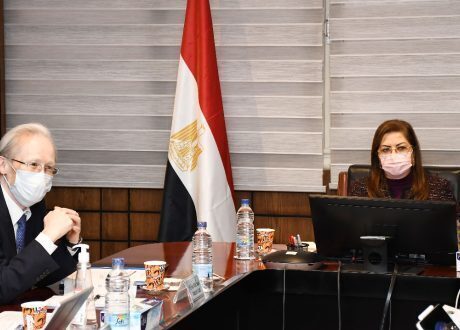 وزيرة التخطيط والسفير الياباني في القاهرة يبحثان أوجه التعاون المشترك