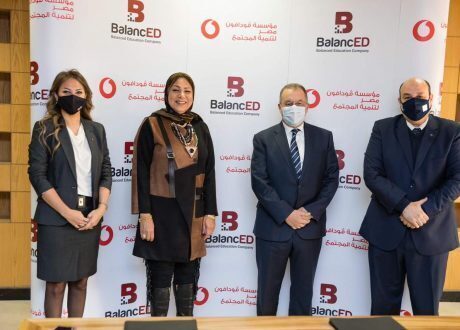 شراكة بين فودافون لتنمية المجتمع  وشركة التعليم المتوازن لتوفير محتوى للمعلمين مجانا