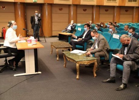 «البيئة» تناقش آليات تمويل تحويل مخلفات الشركات لطاقة
