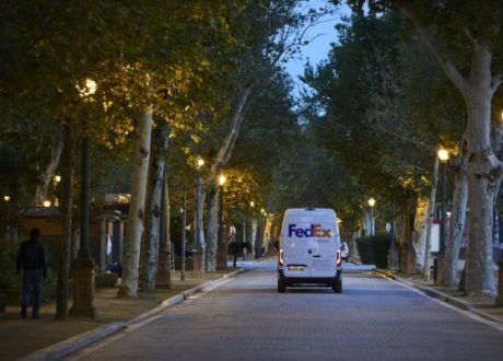 FedEx allocates $ 2bn initial investments to have zero-carbon operations by 2040