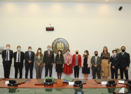EBRD, ACWA Power sign $114 m deal on largest private sector solar power plant in Egypt