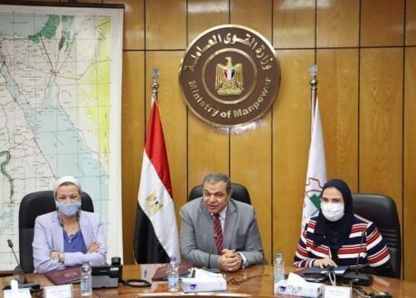 تعاون ثلاثي لإدماج العمل البيئى في سياسات القوي العاملة والتضامن