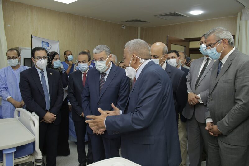 ( سى اس ار ) ترصد رحلة بنك الشفاء فى قلب محافظة المنيا