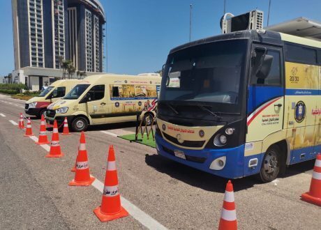 سيارات تكنولوجية متنقلة لخدمة المواطنين بالعلمين الجديدة والساحل الشمالي