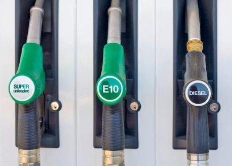 UK uses greener petrol to cut CO2 emissions