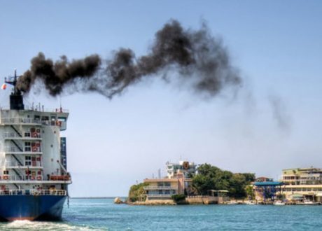 UK urges other countries to back zero int’l shipping emissions by 2050