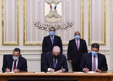 الحكومة تبدأ طرح تجمعات تنموية وزراعية فى سيناء