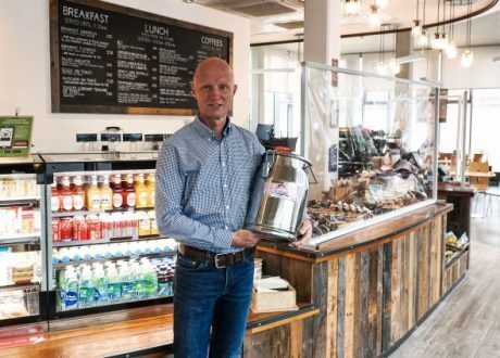 Sheffield Univ. to save 87,000plastic bottles annually by switching to milk churns