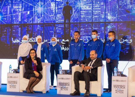 نجلاء نصير: الصحة والتدريب والتعليم ثلاثية المسئولية المجتمعية للمصرية للاتصالات
