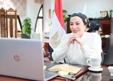 «البيئة» تتعاون مع «الأكاديمية العربية للعلوم» في إطلاق حملة للحد من استهلاك البلاستيك