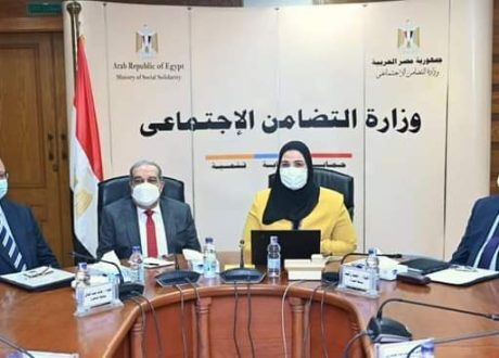 «التضامن» و«الانتاج الحربي» يتابعان الموقف التنفيذي لمشروعات الإسكان البديل