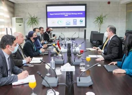 «البيئة» تستقبل المدير التنفيذي لصندوق المناخ الأخضر لتعزيز التعاون