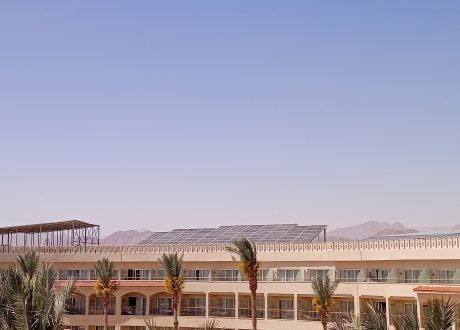 (سى اس ار) داخل أول محطة للطاقة الشمسية بشرم الشيخ ضمن خطط الاستدامة السياحية للمحافظة