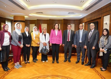 وزيرة التخطيط تستقبل ممثلي الجامعات والطلاب المشاركين في مبادرة شباب من أجل التنمية