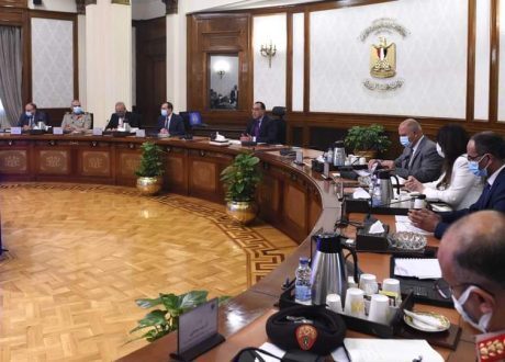 «مدبولي» يتابع الموقف التنفيذى للمرحلة الأولى من «حياة كريمة»