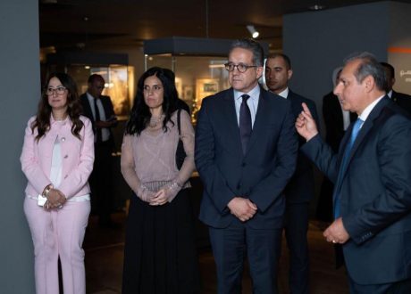 البنك الأهلي يفتتح عرضه للمقتنيات ويعلن الفائزين في مسابقة «البورتريه»