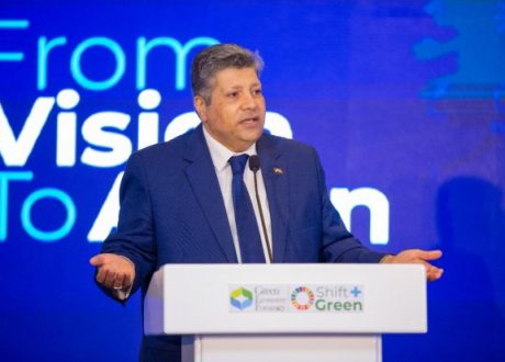 Shaarawi: 300 new eco-friendly buses to be available during COP27