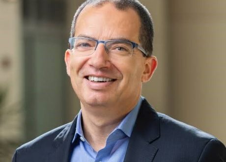 Moderna first global company to introduce bivalent vaccine against Omicron variants