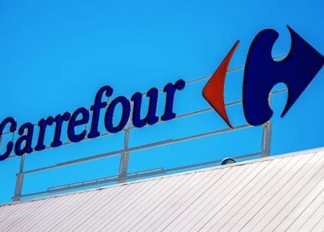 Carrefour committed to cutting electricity at its stores