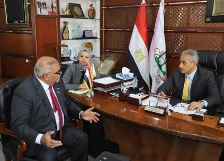 «القوى العاملة» تناقش سبل التعاون مع «الأغذية العالمى» لدعم التدريب المهني وتشغيل الشباب
