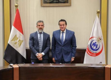 «الصحة» تتعاون مع الـ «يونيسيف» في برامج مستهدفة للأم والطفل