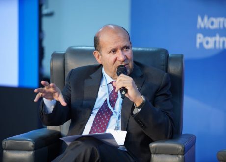 اتفاق بين التخطيط والبنك الأوروبي لدعم المشروعات الخضراء الذكية