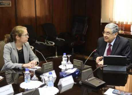 لبدء مرحلة جديدة من التعاون.. «الكهرباء» تستقبل المديرة الإقليمية للبنك الدولي