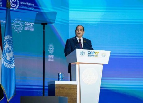 السيسي: مواجهة تغير المناخ من أكثر القضايا العالمية أهمية وإلحاحًا