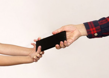 Study: Students deprived from smart phones show better learning rates