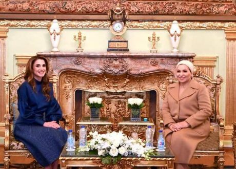 قرينة الرئيس السيسي تناقش مع الملكة رانيا ملفات الحماية الاجتماعية
