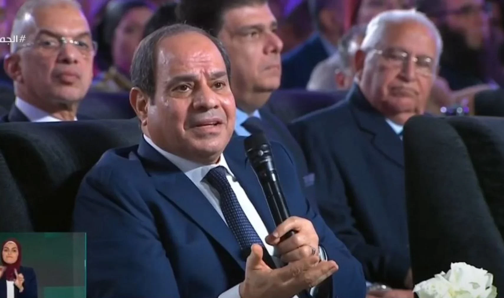 السيسي: عام 2023 يحتاج لمزيد من الجهد الأهلي.. والزراعة لها أهمية خاصة