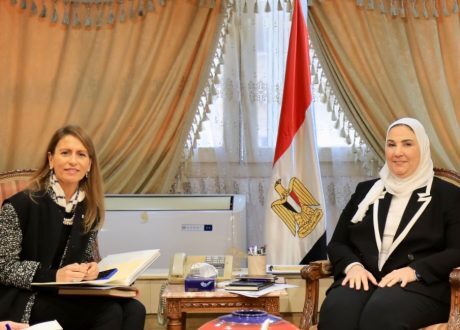 وزيرة التضامن تؤكد ضرورة تطوير صندوق دعم الصناعات الريفية والبيئية