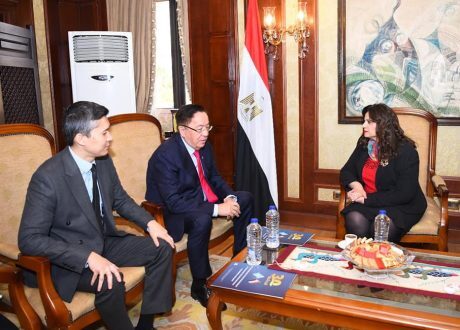 وزيرة الهجرة تستقبل السفير الكازاخي بالقاهرة لتعزيز سبل التعاون وتوفير فرص العمل