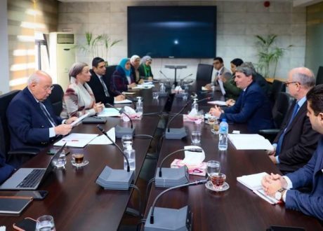 «البيئة» تبحث مجالات التعاون مع بنك الاستثمار الأوروبي