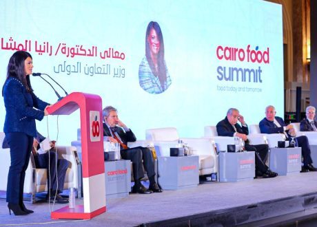 رانيا المشاط: برنامج «نُوَفِّي» يتبنى نهج يقوم على تحقيق التنمية الشاملة