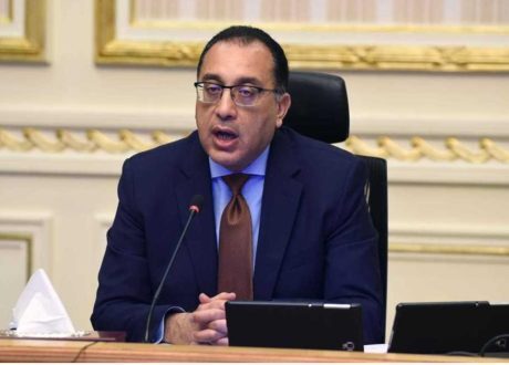 رئيس الوزراء يستعرض جهود «البيئة» لمواجهة التغير المناخي