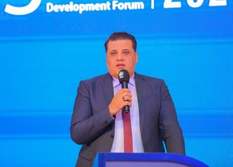 مصطفى زمزم: تطوير مبادرة تكافؤ لتمويل طلاب الجامعات التكنولوجية مادياً خلال سنواتهم الدراسية