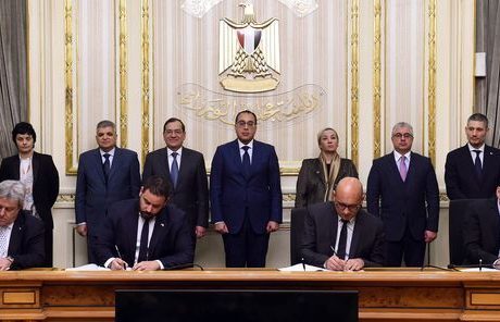 Liquid, solid waste collection service to be launched for 1st time in Suez Canal
