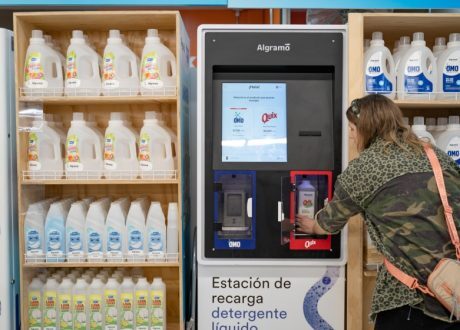 Chilean Algramo’s service for container refill can cut 430 m tons of plastic production 