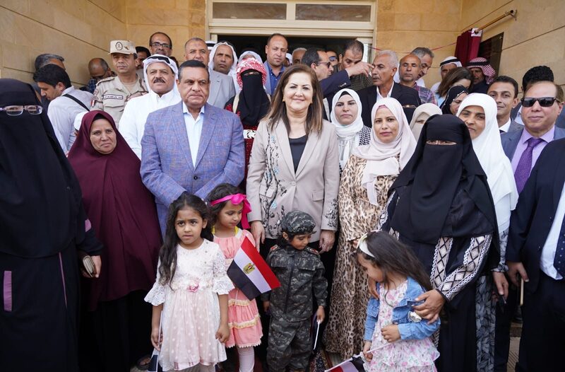 وزيرة التخطيط تفتتح المركز التكنولوجي بالشيخ زويد