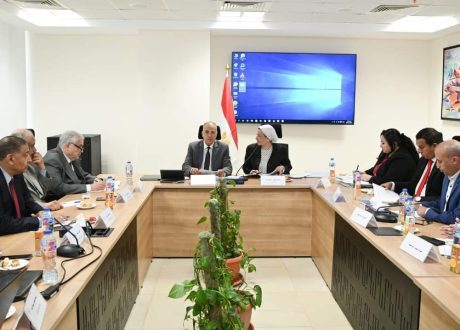 وزير الري ووزيرة البيئة يناقشان جهود تطبيق مفهوم الاقتصاد الأزرق في مصر