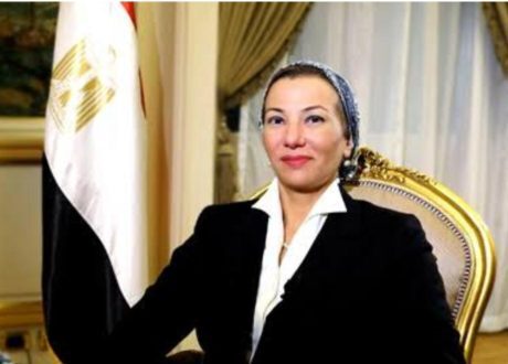 وزيرة البيئة: وحدة الاستثمار البيئى والمناخى تعد النواة لتهيئة المناخ الداعم للاستثمار فى المجال البيئى