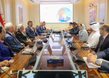 البيئة: نهدف لتعاون مصري إماراتي يقدم منتج سياحي يضمن الاستدامة للمحميات الطبيعية