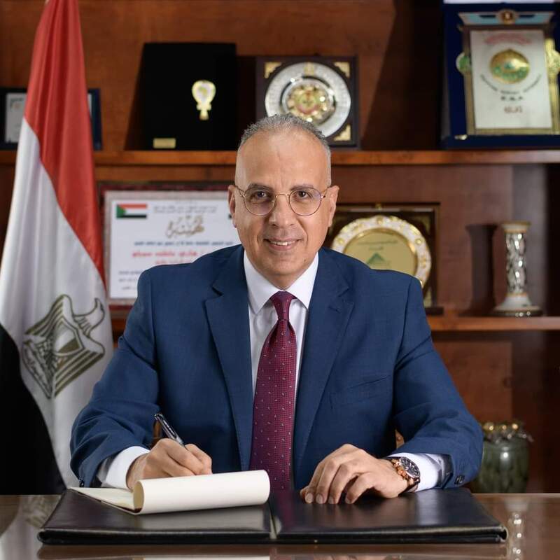 وزير الري يتابع الموقف التنفيذى لمشروع “البرنامج القومى الثالث للصرف”