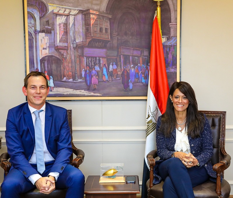 وزيرة التعاون الدولي تبحث التعاون مع رئيس منطقة شمال شرق أفريقيا والمشرق العربي لـ «شنايدر إلكتريك»