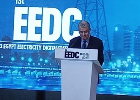 وزير الكهرباء يؤكد سعى الحكومة المصرية نحو بناء مصر الرقمية