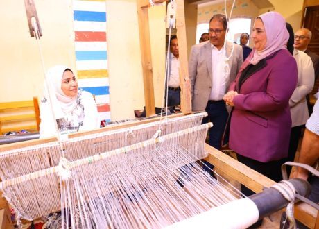 وزيرة التضامن تزور البيت النوبي للأعمال اليدوية والتراثية بمحافظة الأقصر