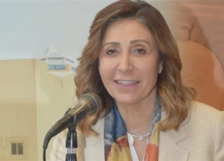 وزيرة الثقافة توجه بطباعة سلسلة «اتحضر للأخضر» للأطفال