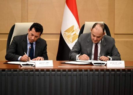 تعاون بين «التجارة والصناعة» و «الشباب والرياضة» لتنسيق ملفات رعاية الشباب والنشء وربطهم بأهداف التنمية الصناعية